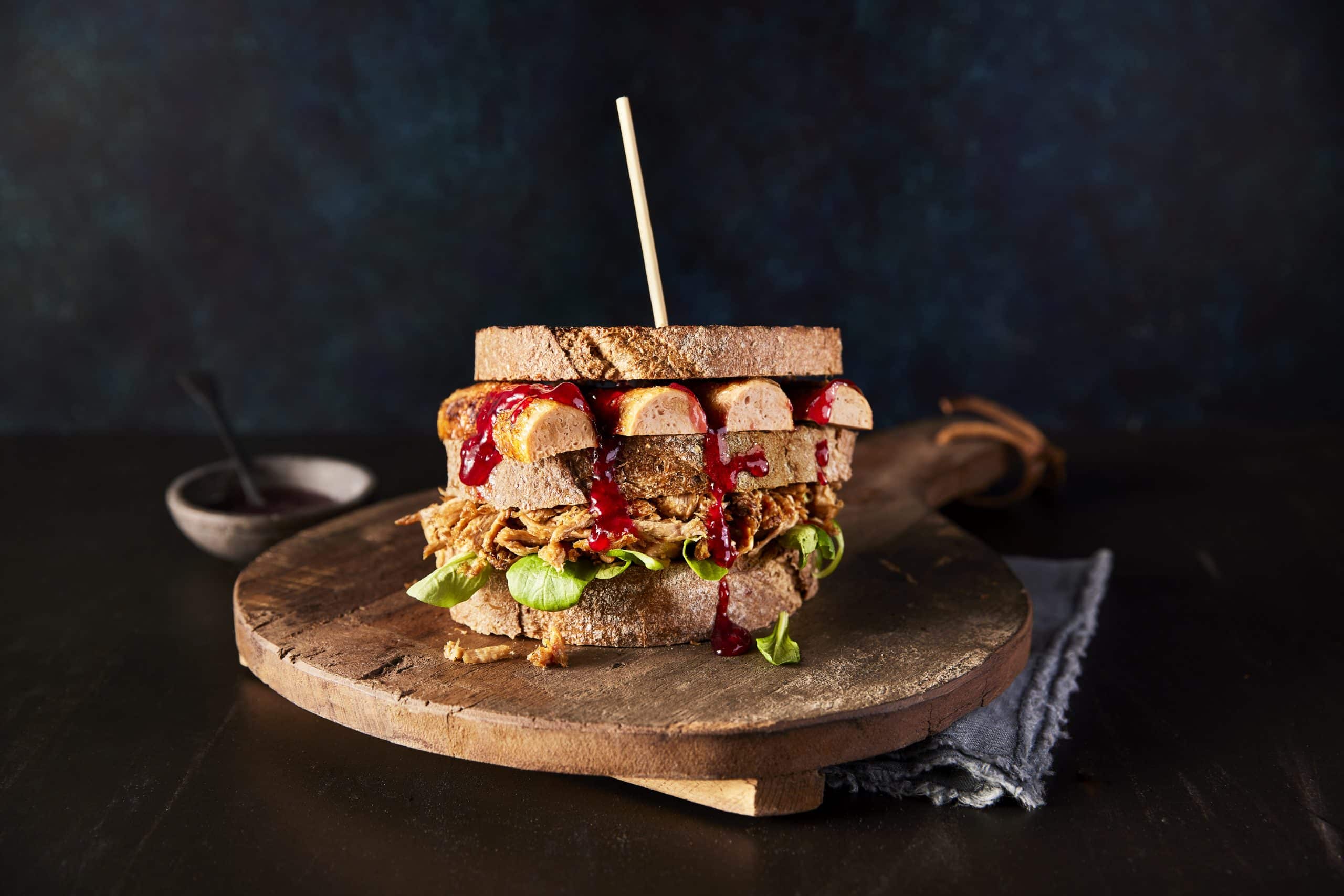 REDEFINE CHRISTMAS BRATWURST & PULLED PORK SANDWICH